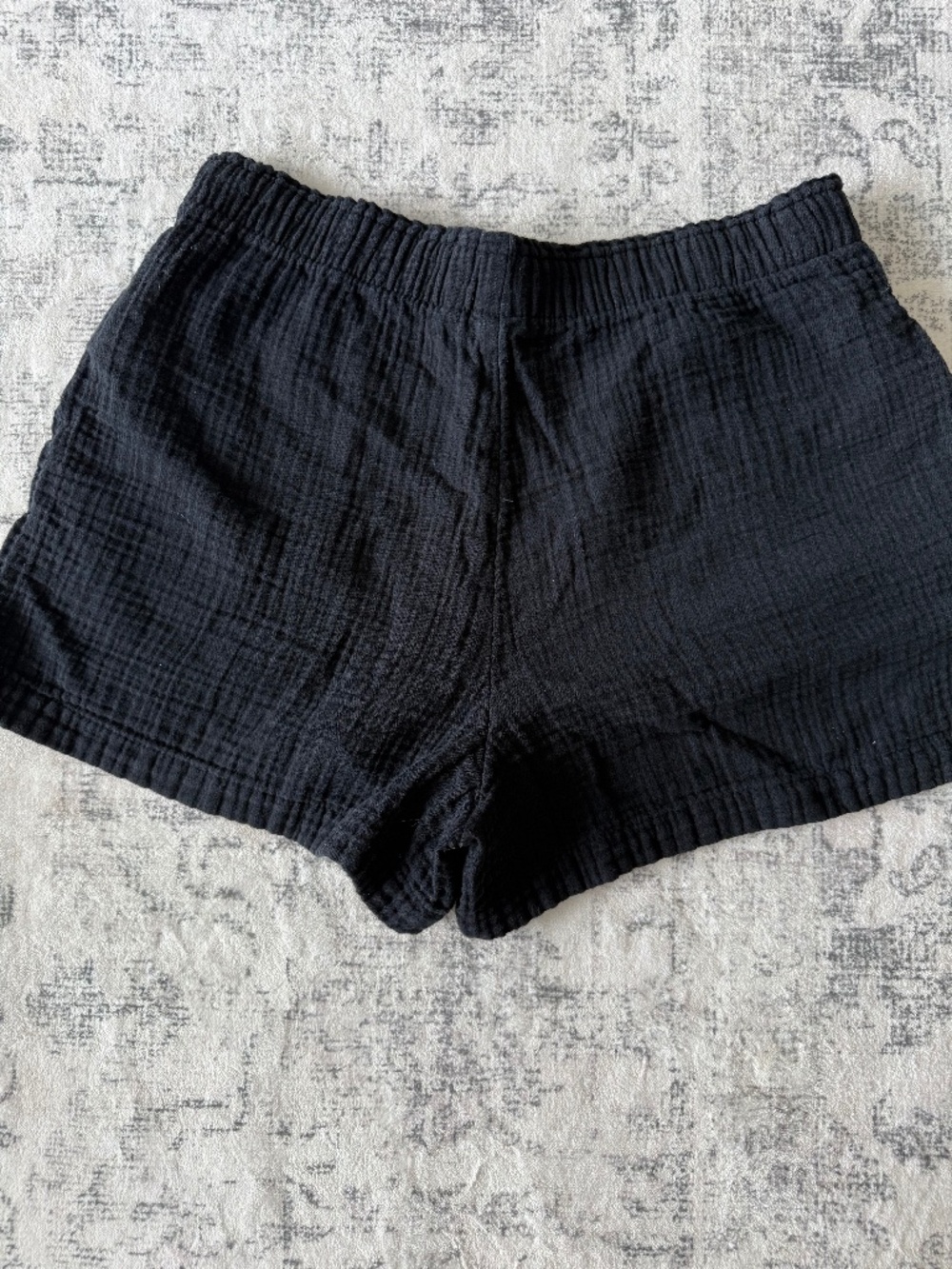 Gap | Black | High Waisted Crinkle Gauze Shorts | Medium